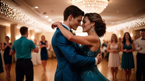 how long should mother son dance be: A Heartfelt Moment Amidst Wedding Celebrations